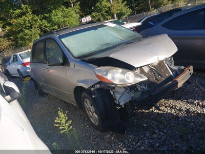 TOYOTA SIENNA 2006