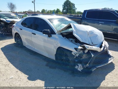 TOYOTA CAMRY 2020