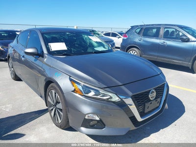 Nissan Altima 2020