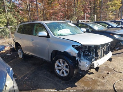 TOYOTA HIGHLANDER 2011