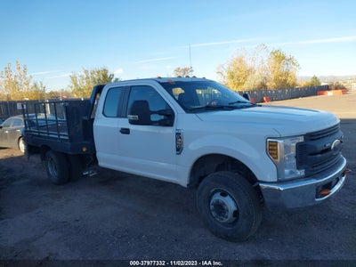 FORD F-350 CHASSIS 2018