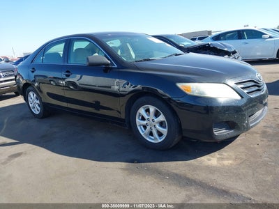 TOYOTA CAMRY 2011