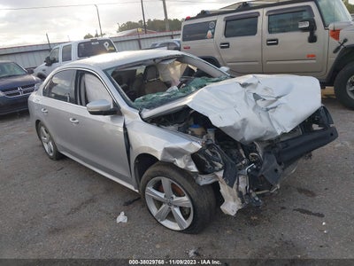 VOLKSWAGEN PASSAT 2014