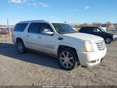 CADILLAC ESCALADE ESV 2011