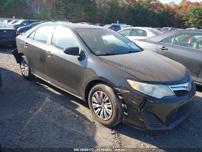 TOYOTA CAMRY 2012