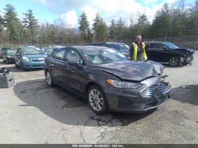FORD FUSION HYBRID 2019