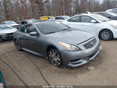 INFINITI G37 2010