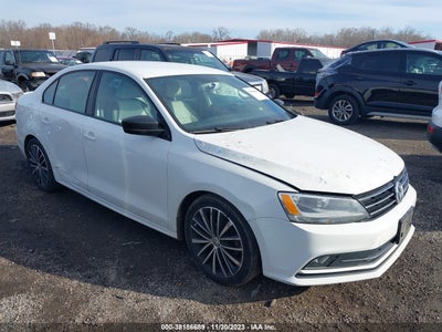 VOLKSWAGEN JETTA 2016