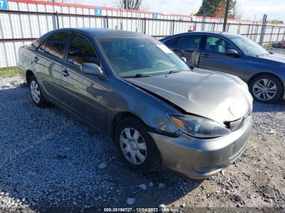 TOYOTA CAMRY 2004