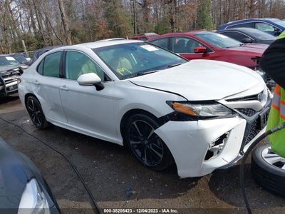 TOYOTA CAMRY 2019
