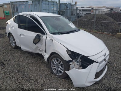 Scion Ia 2016