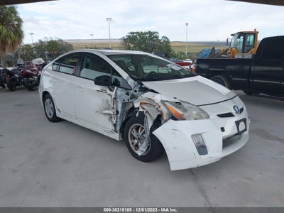TOYOTA PRIUS 2011