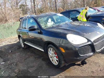 Porsche Cayenne 2004