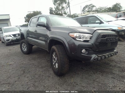 TOYOTA TACOMA 2018