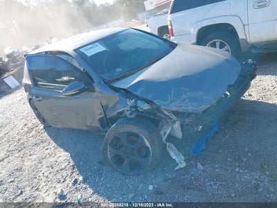 VOLKSWAGEN GOLF 2010