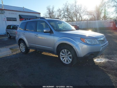 SUBARU FORESTER 2013