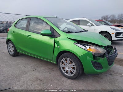 Mazda 2 2011