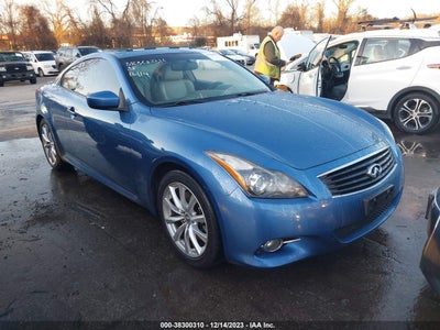 INFINITI G37 2012