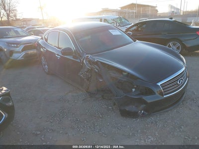 INFINITI M37 2012