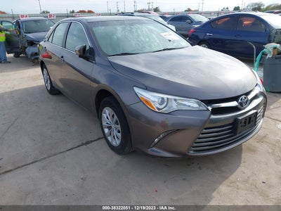 TOYOTA CAMRY 2017