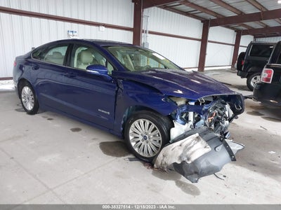 FORD FUSION HYBRID 2015