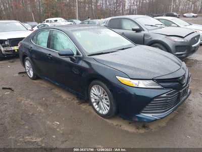TOYOTA CAMRY 2019