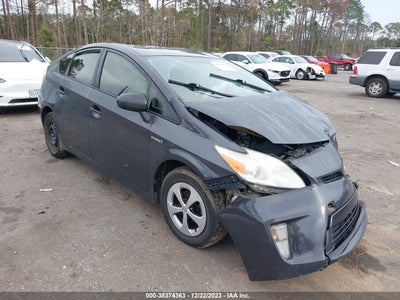 TOYOTA PRIUS 2014