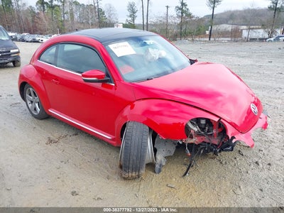VOLKSWAGEN BEETLE 2013