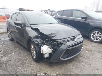 Scion Ia 2016