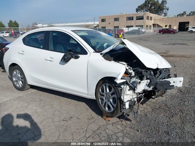 Scion Ia 2016