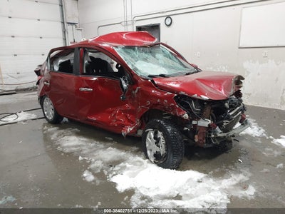 NISSAN VERSA 2016