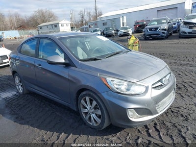 HYUNDAI ACCENT 2013