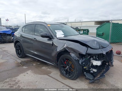 Alfa romeo Stelvio 2021