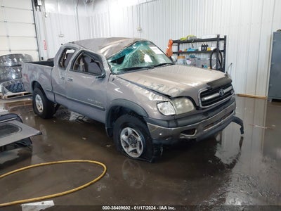 TOYOTA TUNDRA 2002