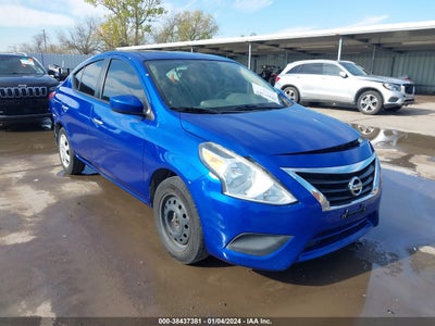 NISSAN VERSA 2015