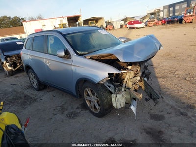 MITSUBISHI OUTLANDER 2015