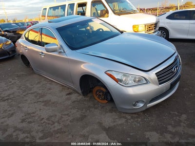 Infiniti M37 2012