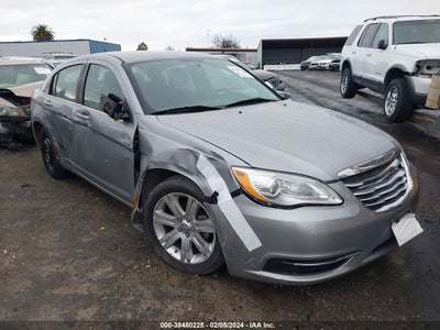 CHRYSLER 200 2013
