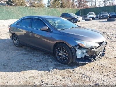 TOYOTA CAMRY 2015