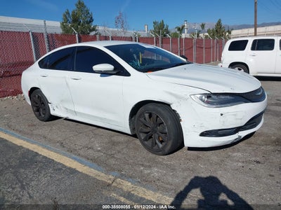 Chrysler 200 2015