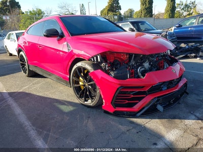 LAMBORGHINI URUS 2021
