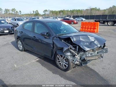 Scion Ia 2016