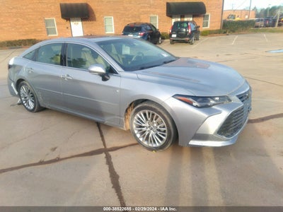 Toyota Avalon Hybrid 2019