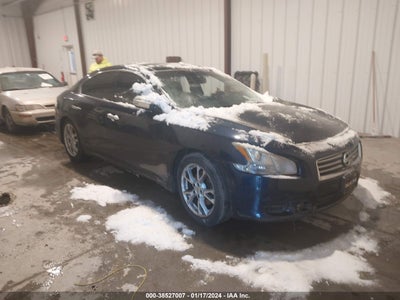 NISSAN MAXIMA 2012