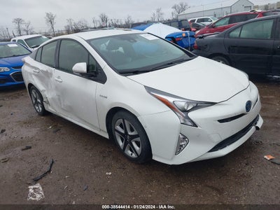 TOYOTA PRIUS 2018