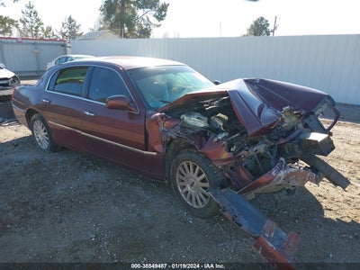 LINCOLN TOWN CAR 2004