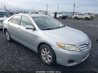 TOYOTA CAMRY 2011