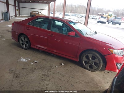 TOYOTA CAMRY 2012