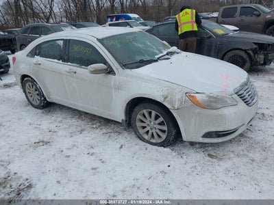CHRYSLER 200 2011