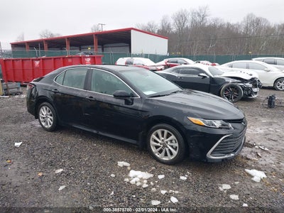 TOYOTA CAMRY 2023